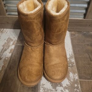 Cozy Tan Womens Boots